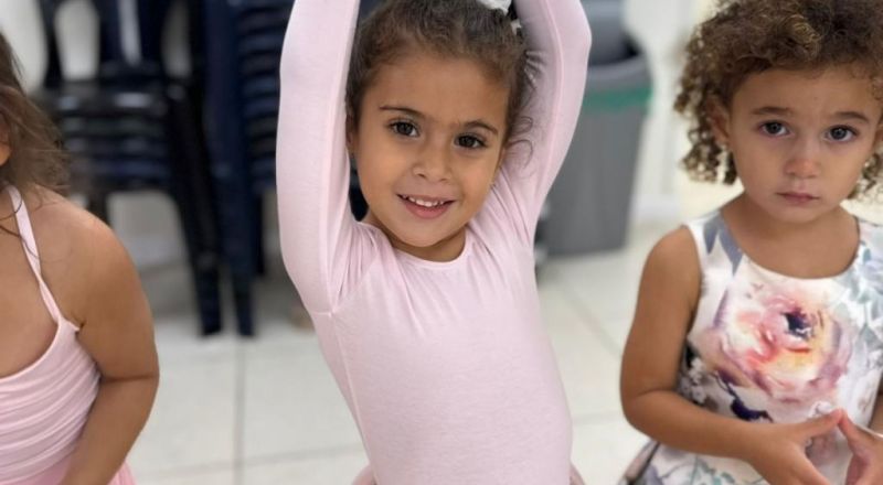 افتتاح دورة الباليه لمجموعة الروضات والبساتين... والتسجيل بعده مستمر.