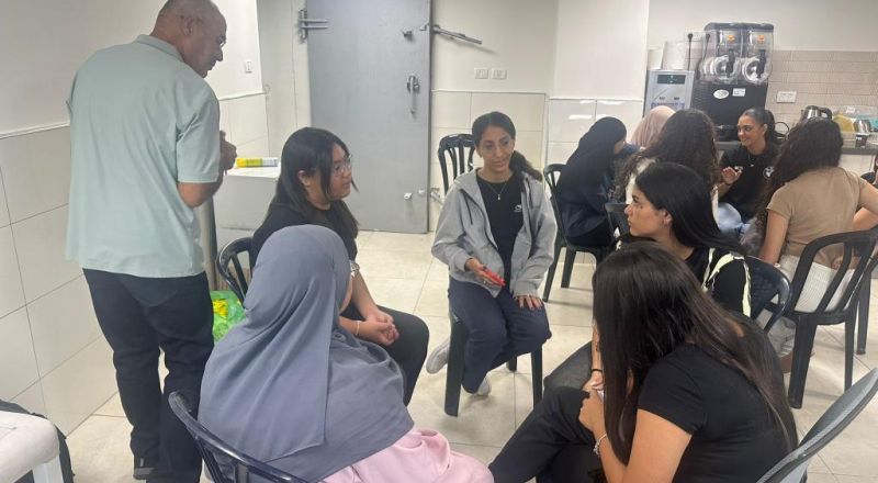 فعالية " كيفية عرض الذات أمام الجمهور " لشبيبة المراكز الجماهيريّة أسوار عكا. فعالية " كيفية عرض الذات أمام الجمهور " لشبيبة المراكز الجماهيريّة أسوار عكا.