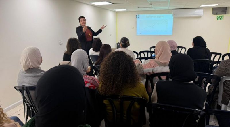 لقاء هادف مليء بالنصائح المهمة حول الإدارة الماليّة للأسرة ضمن مشروع