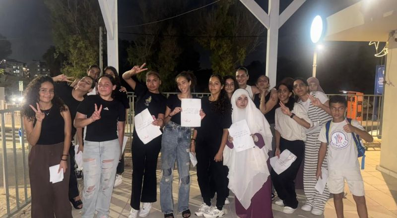 مغامرون ومغامرات من أبناء الشبيبة شاركوا يوم أمس مع المراكز الجماهيرية اسوار عكا في البحث عن الكنز. مغامرون ومغامرات من أبناء الشبيبة شاركوا يوم أمس مع المراكز الجماهيرية اسوار عكا في البحث عن الكنز.