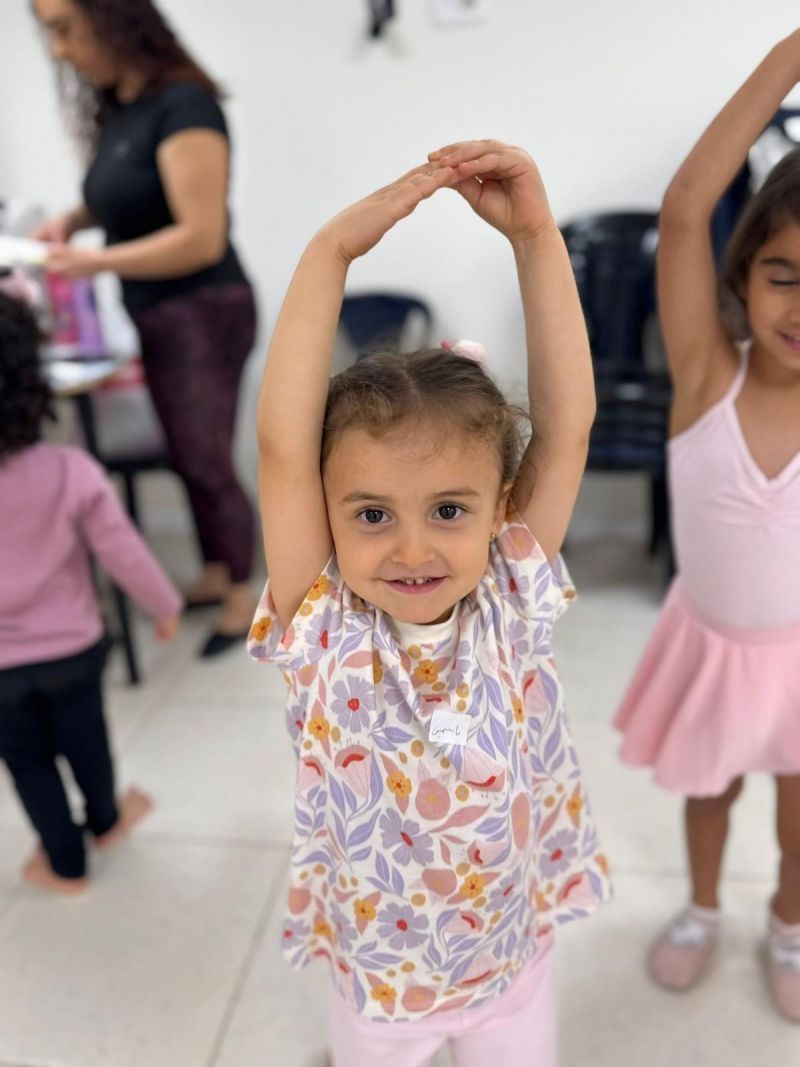 افتتاح دورة الباليه لمجموعة الروضات والبساتين... والتسجيل بعده مستمر.