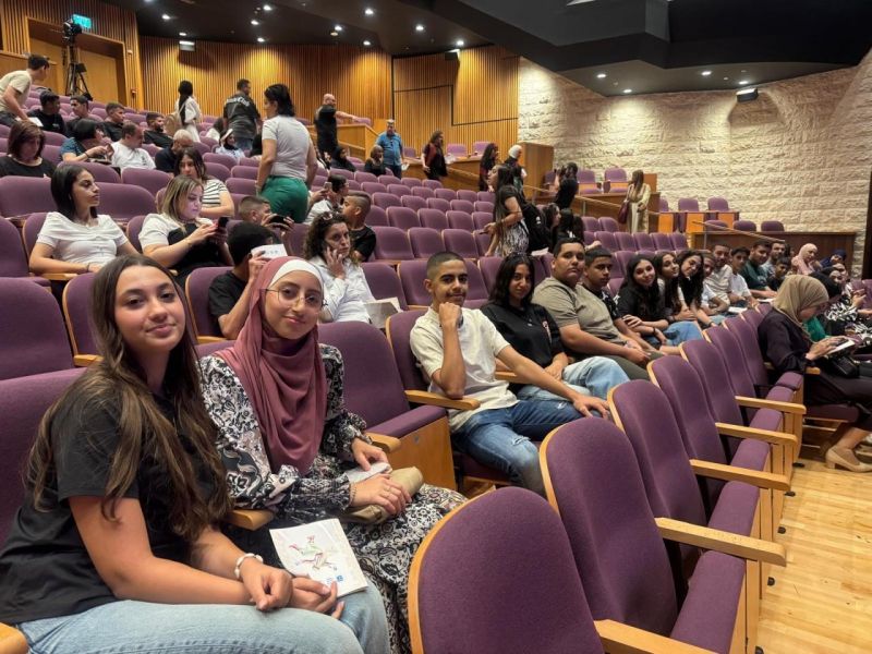 مُبارك لفرقة الرقص الفلكلوري عكا لحصولها على المرتبة الثانية على مستوى البلاد.