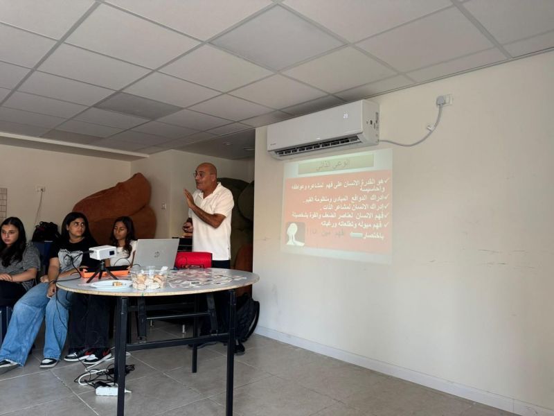 ورشة توعوية لشبيبة المراكز الجماهيريّةأسوارعكا حول الابتعاد عن غاز الضحك ومخاطره.