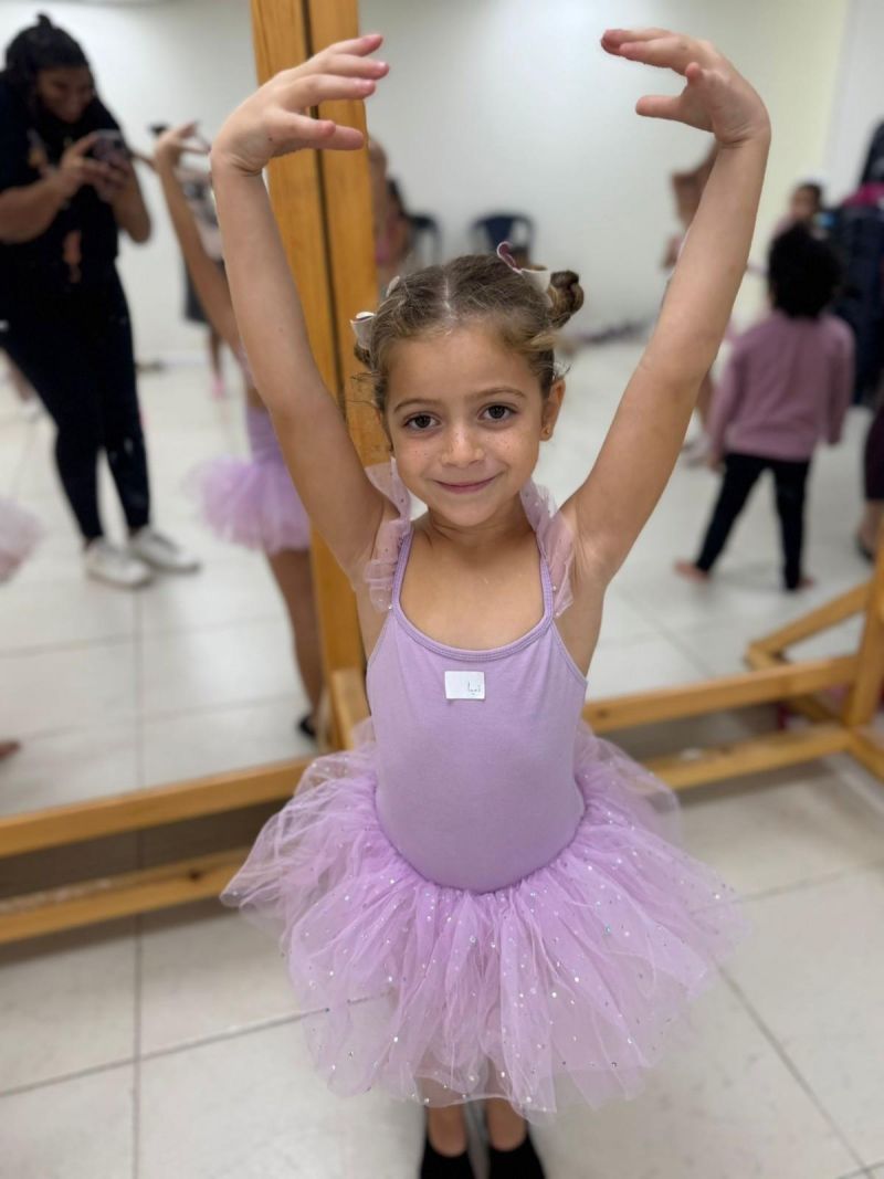 افتتاح دورة الباليه لمجموعة الروضات والبساتين... والتسجيل بعده مستمر.