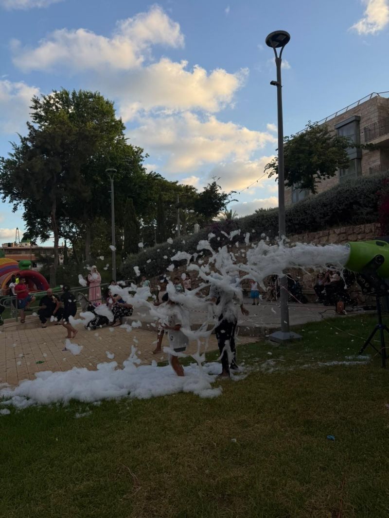 فعالية صيفية حافلة بالمرح وأجواء من الفرح للأطفال مع بلدية عكا و المراكز الجماهيرية أسوار عكا