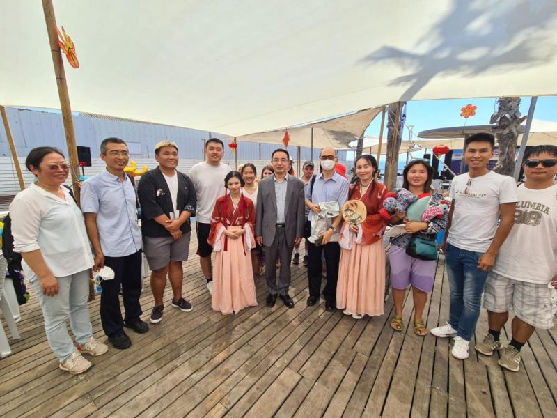 برعاية وحضور السفير الصيني، المراكز الجماهيرية- أسوار عكا تنظم مهرجان وسباق الدراغون القطري في البلاد.