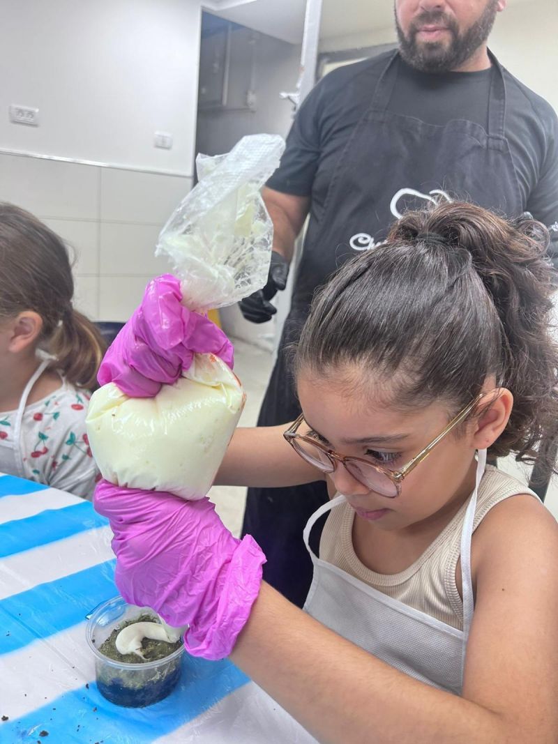 شوكولاتة دُبي على طريقة المراكز الجماهيريّة أسوار عكا...