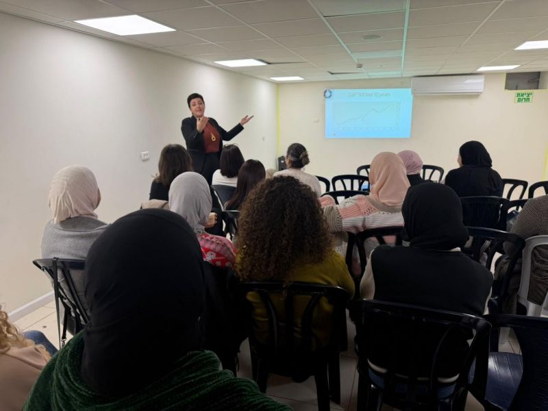 لقاء هادف مليء بالنصائح المهمة حول الإدارة الماليّة للأسرة ضمن مشروع