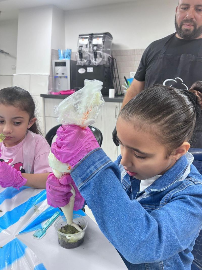 شوكولاتة دُبي على طريقة المراكز الجماهيريّة أسوار عكا...