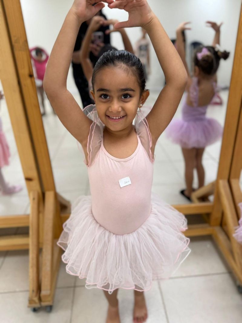 افتتاح دورة الباليه لمجموعة الروضات والبساتين... والتسجيل بعده مستمر.