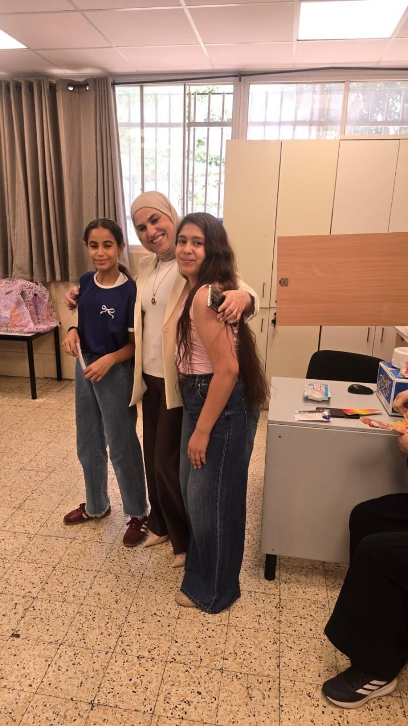 ⁨    المراكز الجماهيريّة أسوار عكا تنظم مبادرة “يوم الشكر” تقديرًا لمعلمات ومعلمي المدارس الابتدائية في المدينة