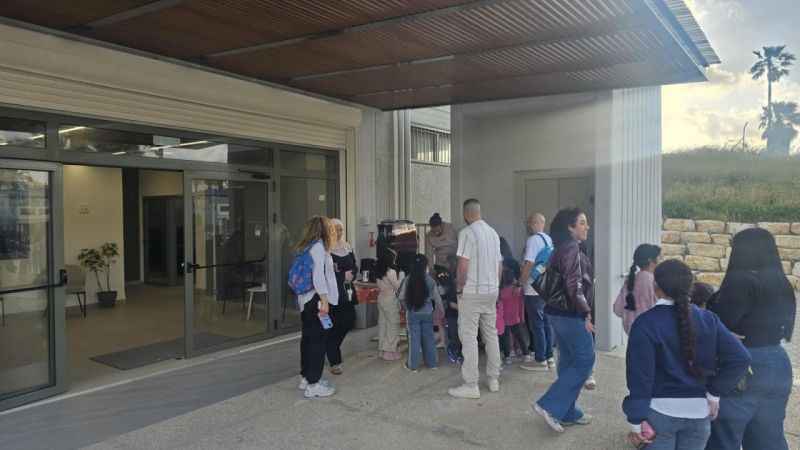 "حارس الصندوق" عرض سحري يخطف أنظار الأطفال والأهل مع عمو خليل