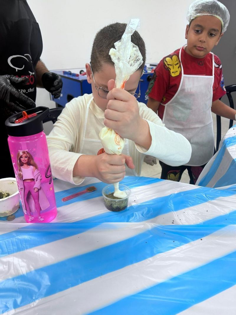 شوكولاتة دُبي على طريقة المراكز الجماهيريّة أسوار عكا...