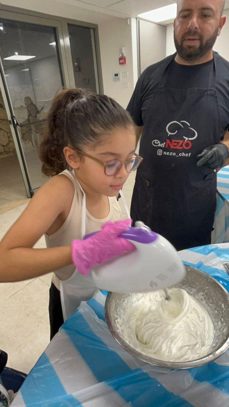 شوكولاتة دُبي على طريقة المراكز الجماهيريّة أسوار عكا...