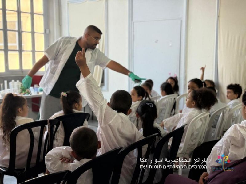 التعرف على مكونات الكرة الأرضية والماء خلال ورشة العالم الصغير، في المركز الجماهيري عبود.
