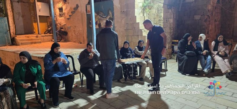 أمسيّة فنيّة بطابع عكيّ نظمتها المراكز الجماهيريّة أسوار عكا في حيّ المبلطة.