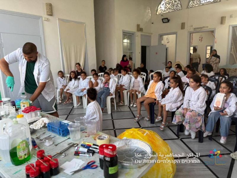 التعرف على مكونات الكرة الأرضية والماء خلال ورشة العالم الصغير، في المركز الجماهيري عبود.