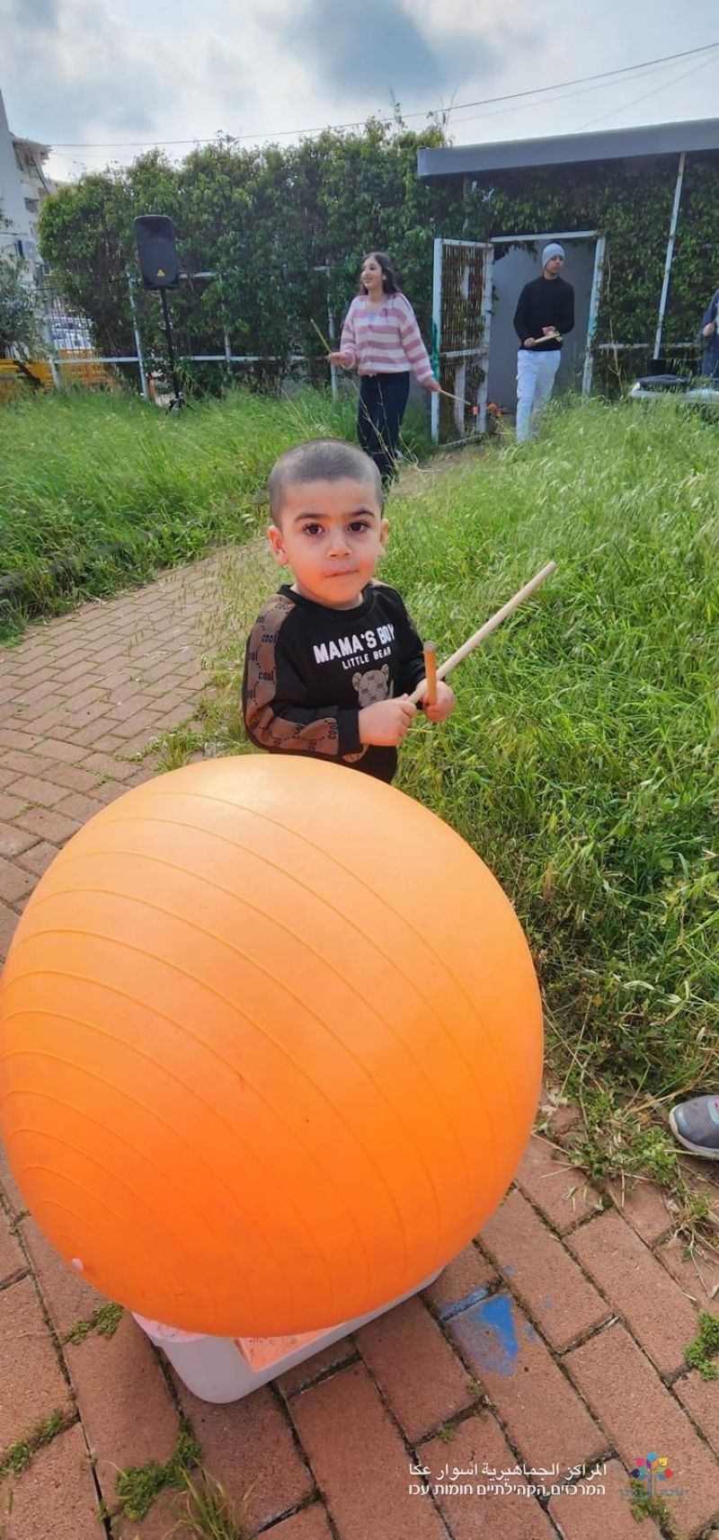 عرض “Drums Alive” وورشة تصوير في حيّ جابوتنسكي للترفيه عن الأطفال