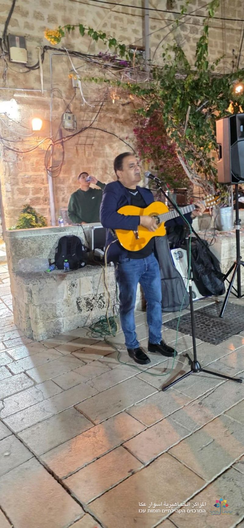 أمسيّة فنيّة بطابع عكيّ نظمتها المراكز الجماهيريّة أسوار عكا في حيّ المبلطة.